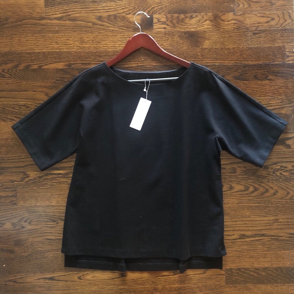 EILEEN FISHER Tencel Black Top Boxy Cut